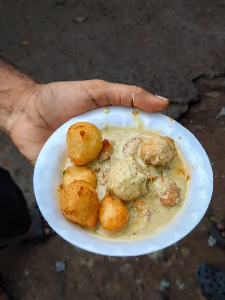 punugulu street food in Vijayawada with chutney
